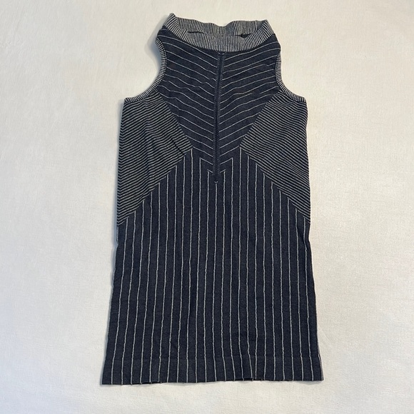Athleta Sojourn Seamless Stripe Stretchy Fitted Breathable High Neck Tank - Picture 3 of 4